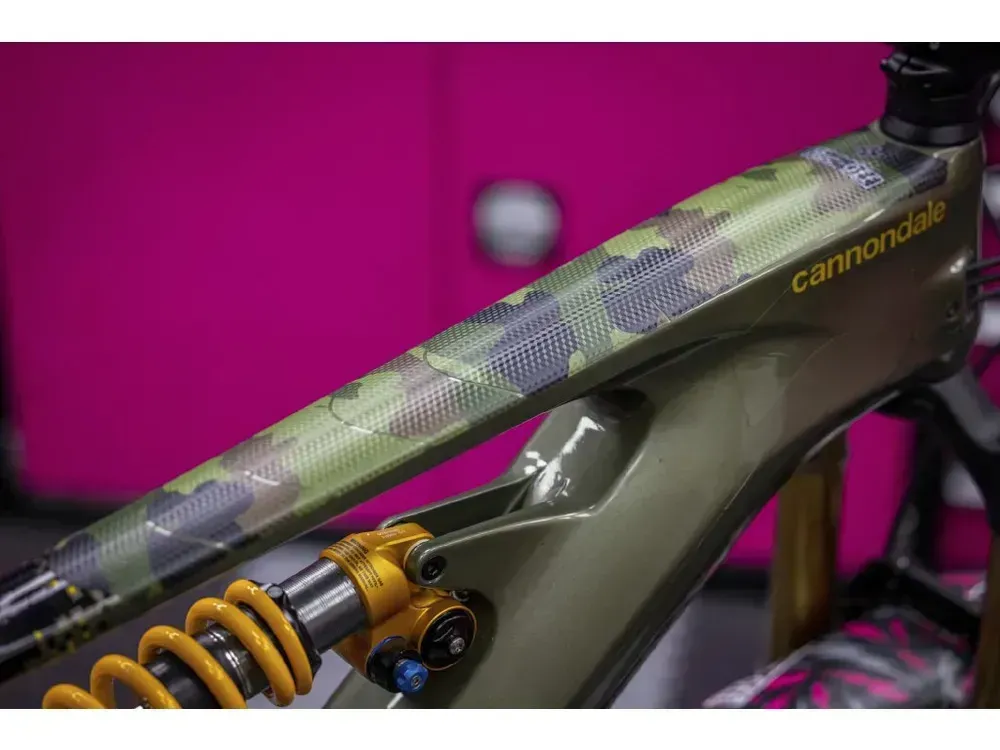 MUC-OFF DOWNHILL ENDURO TRAIL Frame Protection Kit - Sada ochranných samolepek TRANSPARENTNÍ LESKLÁ
