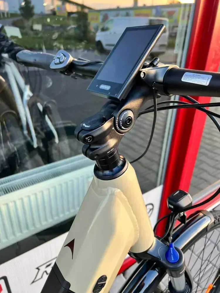 Elektrokolo eTrekking LEVIT MUSCA MX 630 low latte