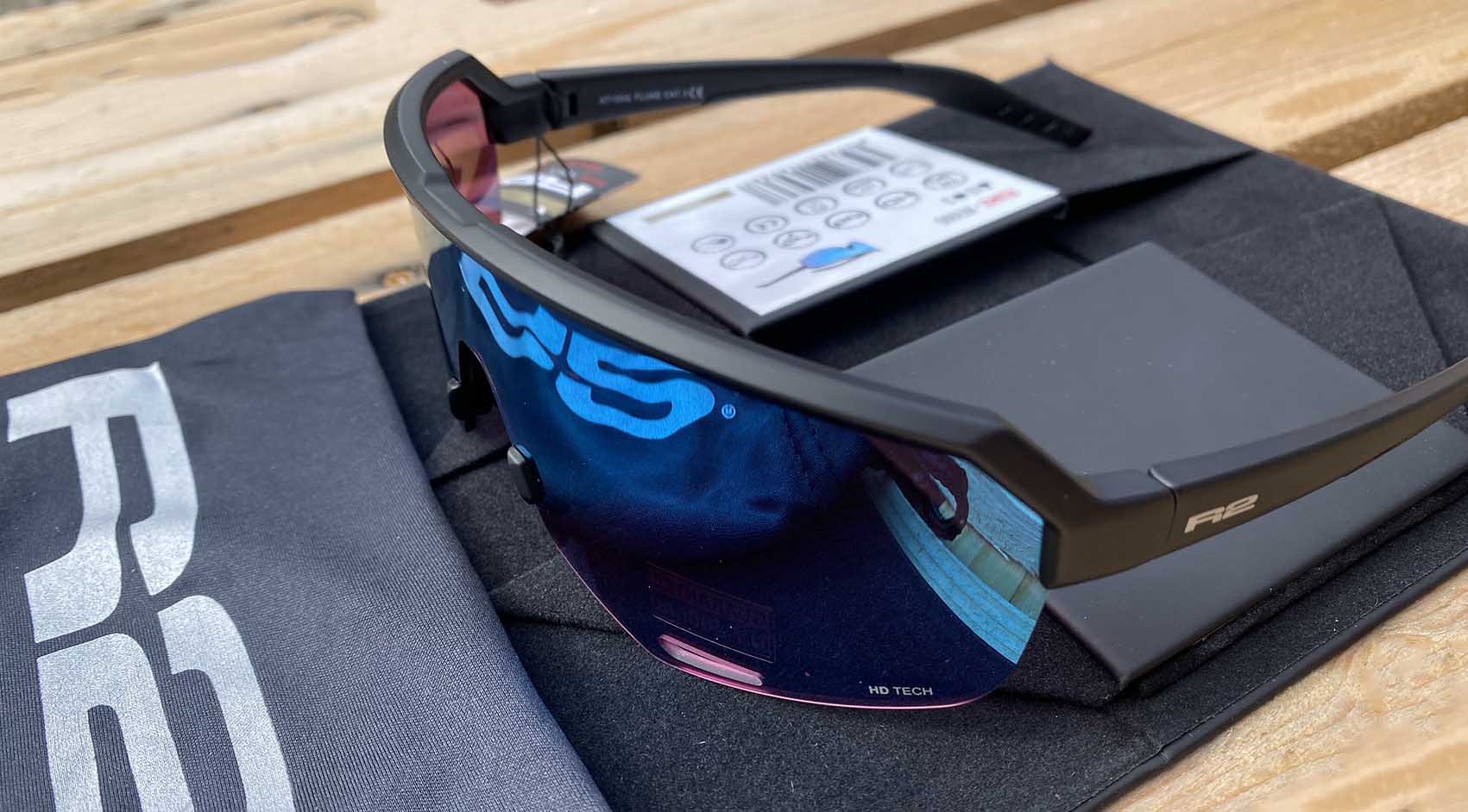 SPORTOVNÍ SLUNEČNÍ BRÝLE R2 FLUKE AT100G - STANDARD