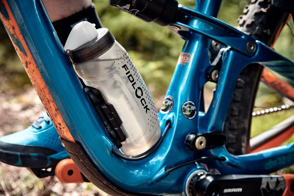 Fidlock láhev magnetická TWIST SET CLEAR 590ml