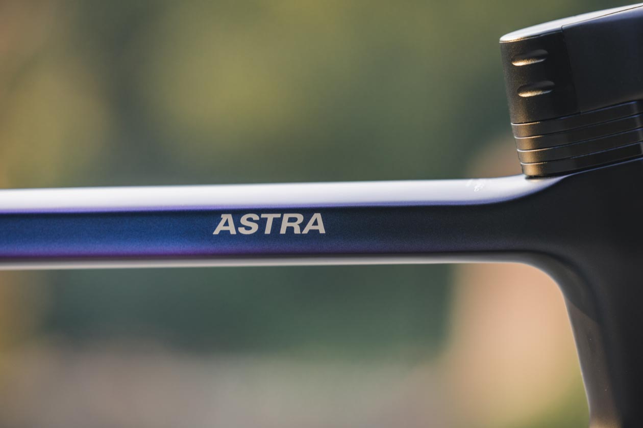 BASSO ASTRA DISC, CAMALEONT, SRAM RIVAL ETAP AXS, MICROTECH RE38