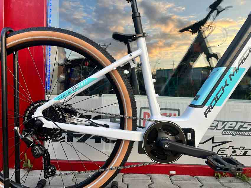 Elektrokolo Rock Machine Storm INT e70-29 lady bílá/mentolová