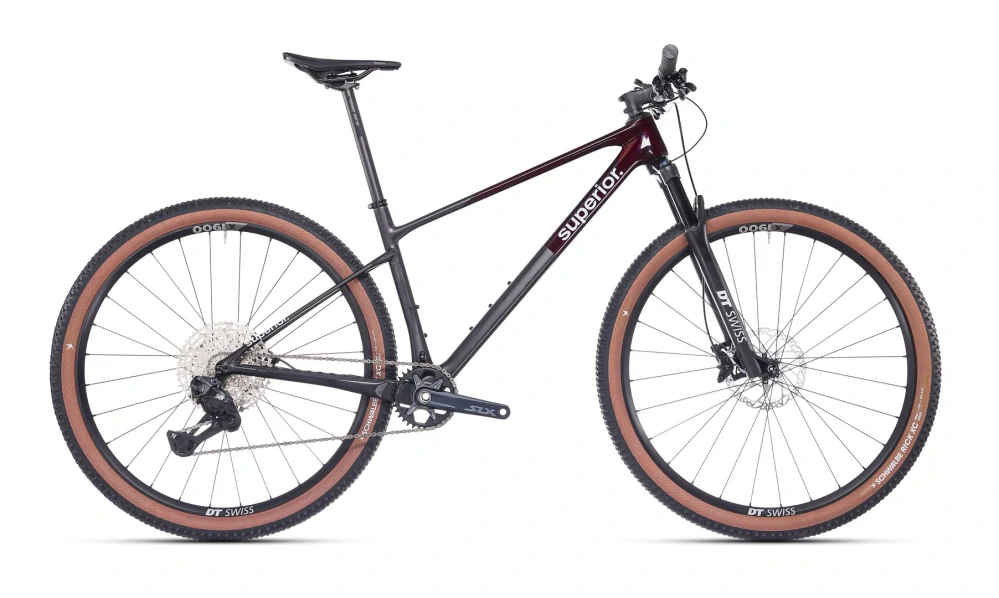 Superior XP 9.6 / Matte Carbon / Red Carbon
