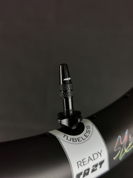 ICE AIRFLOW TR VENTILKY 44MM ČERNÉ