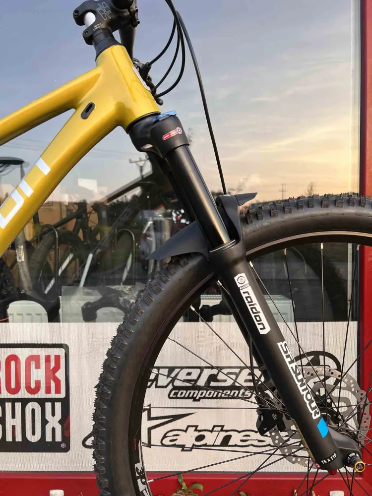 Qayron Spyro MK3 5 29" Mustard/Black