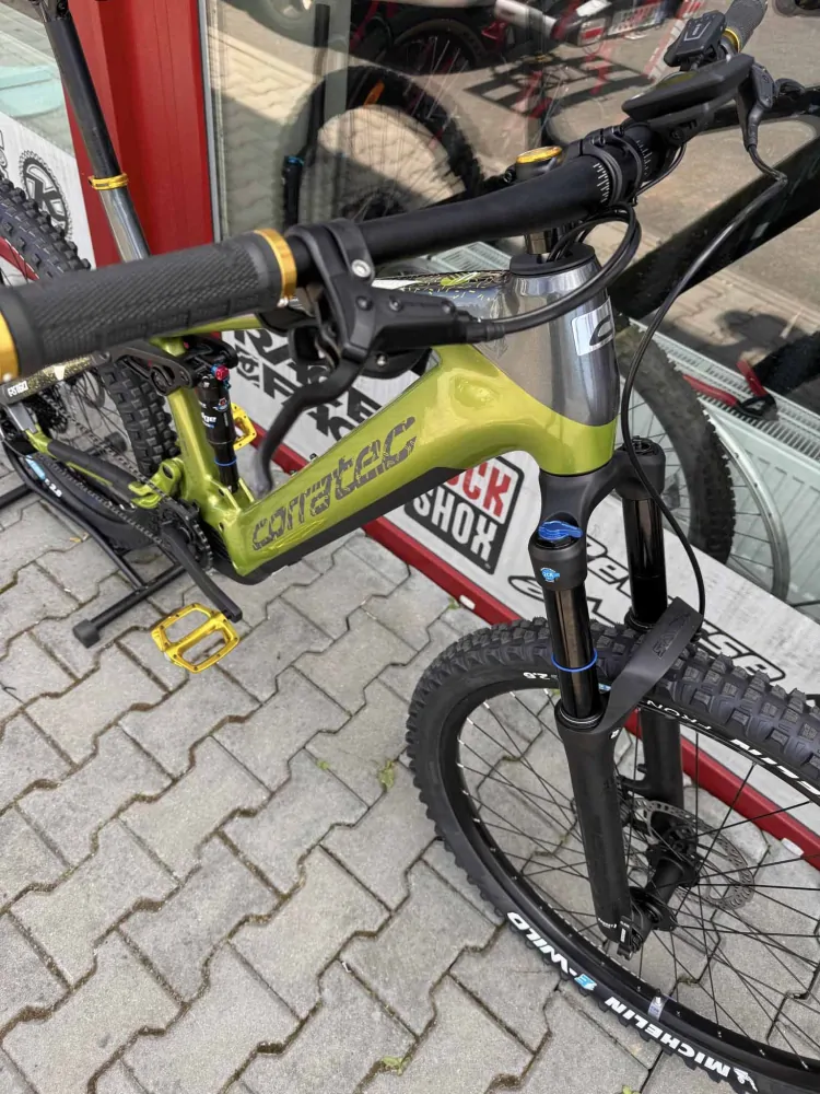 Corratec E-Power RS 160 CX7 LTD