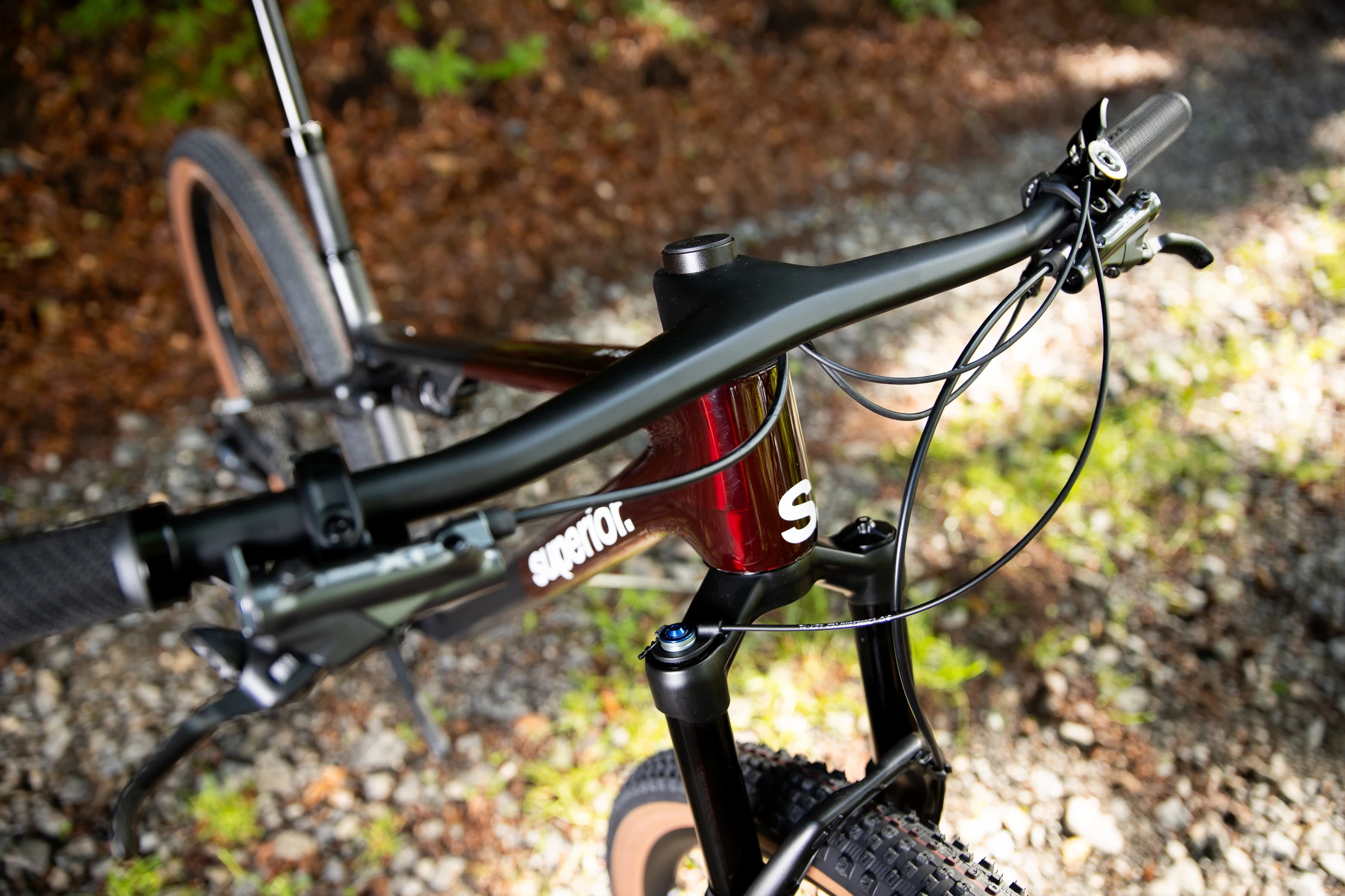 Superior XF 9.6 Team Red Carbon/Matte Carbon