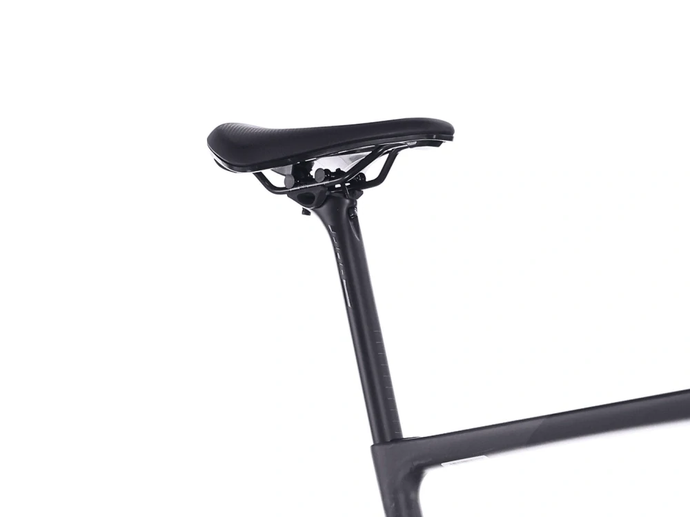 Superior RR 9.6 / Matte Carbon / Black