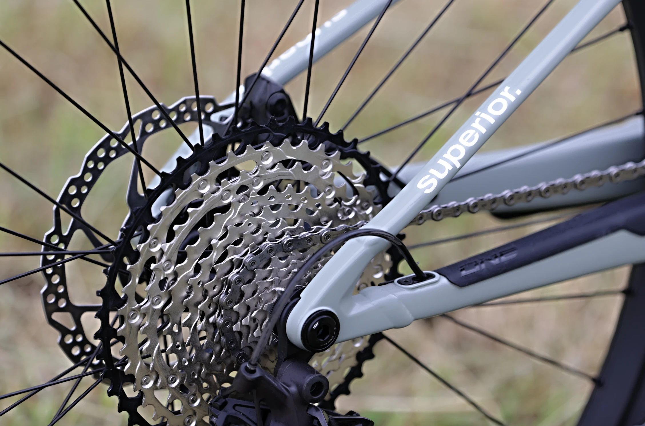 Superior XF 6.6 DC / Matte Green Grey