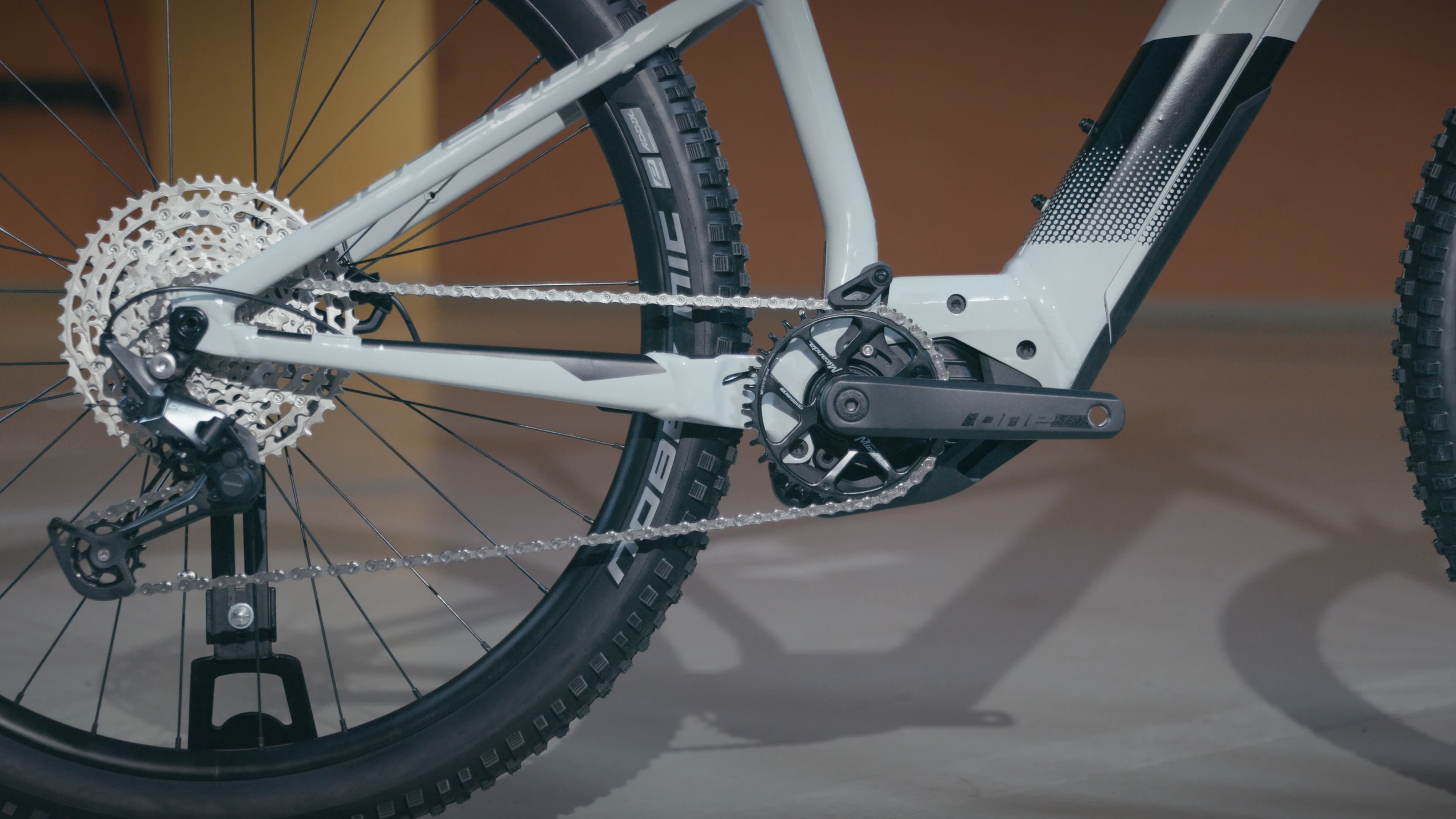 Superior eXP 8089 B/Gloss Chrome/Matte Black