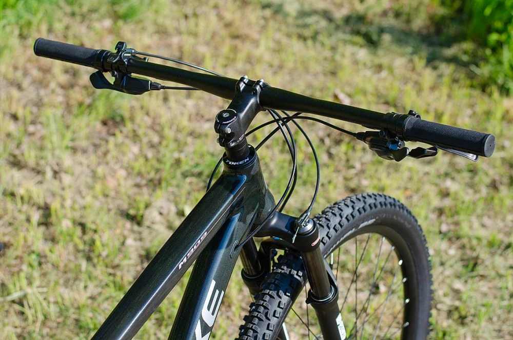 MAXBIKE INARI černé 