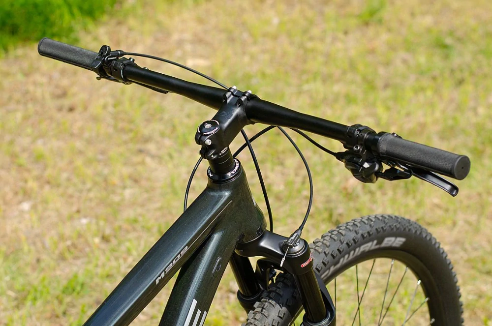 MAXBIKE TANA černá