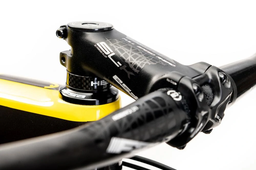 Celoodpružené kolo HEAD Adapt Edge 4.0 29"