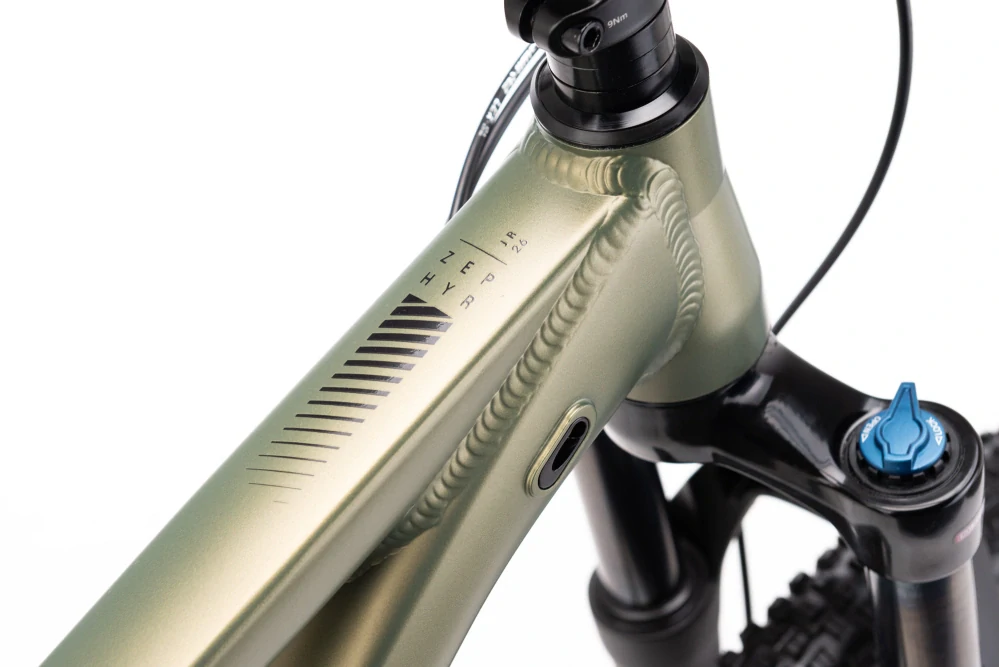 CTM ZEPHYR Comp JR 26 - matná zemitá zelená