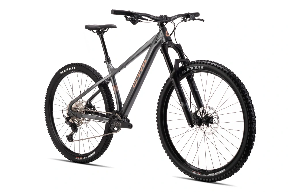 CTM ZEPHYR Limited 29 - matná antracitová