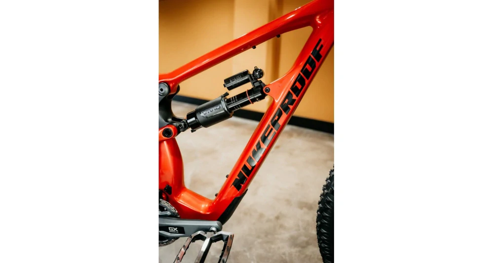 NUKEPROOF kolo MEGA Carbon Pro 290/297 T-GX Red