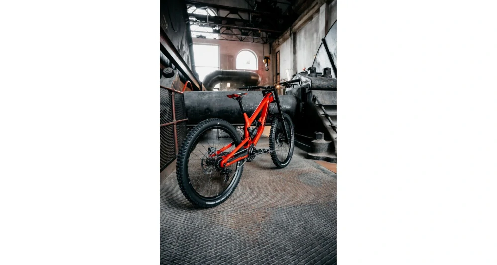 NUKEPROOF kolo DISSENT Carbon Pro 297 GX DH7 Red