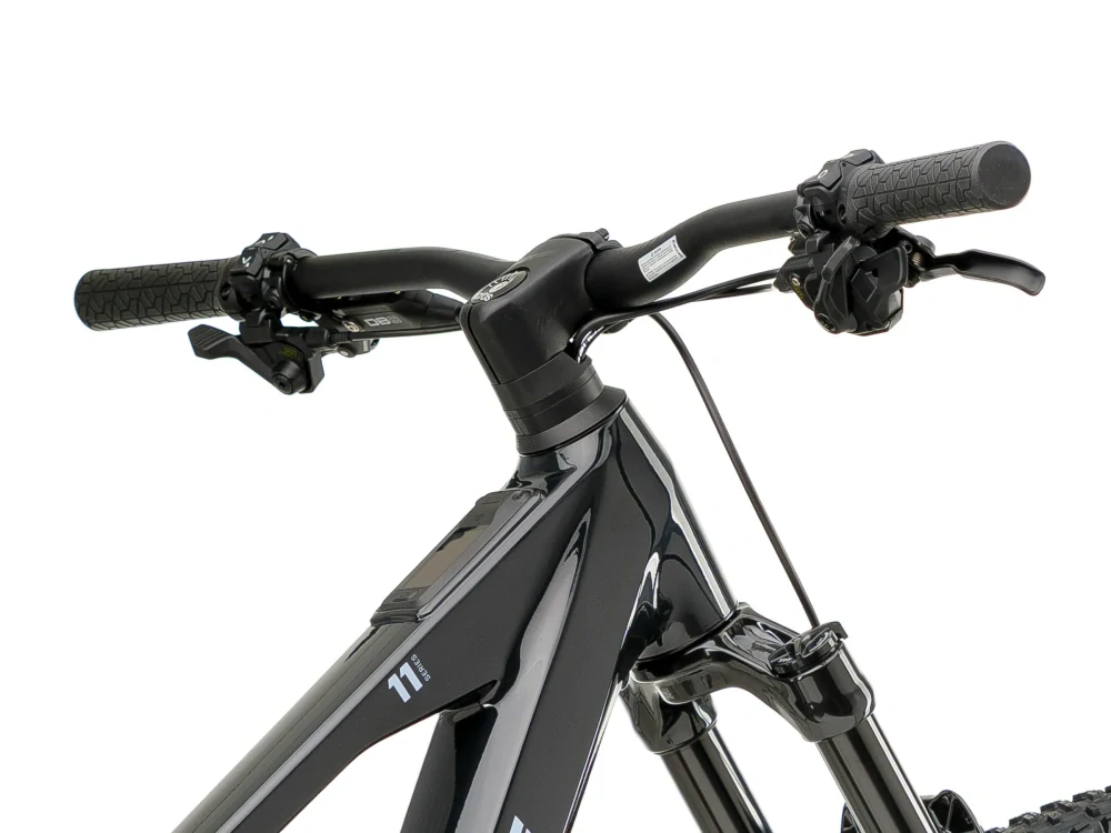 Crussis e-Hard 11.11 (800 Wh)