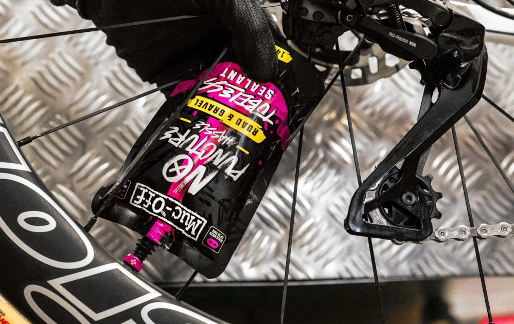 Muc-Off Road & Gravel Tubeless sealant 80 ml
