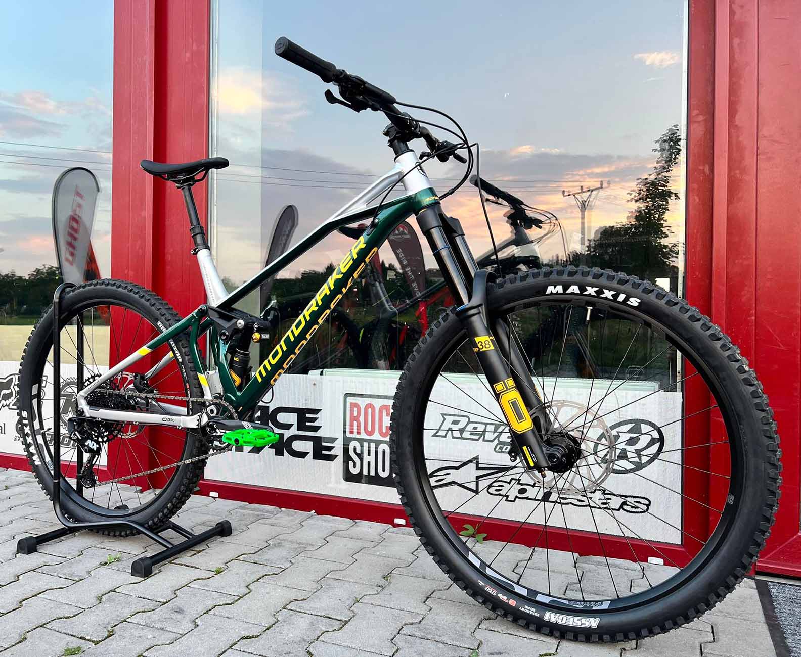 MONDRAKER SUPERFOXY R, BRITISH RACING GREEN/RACING SILVER/YELLOW