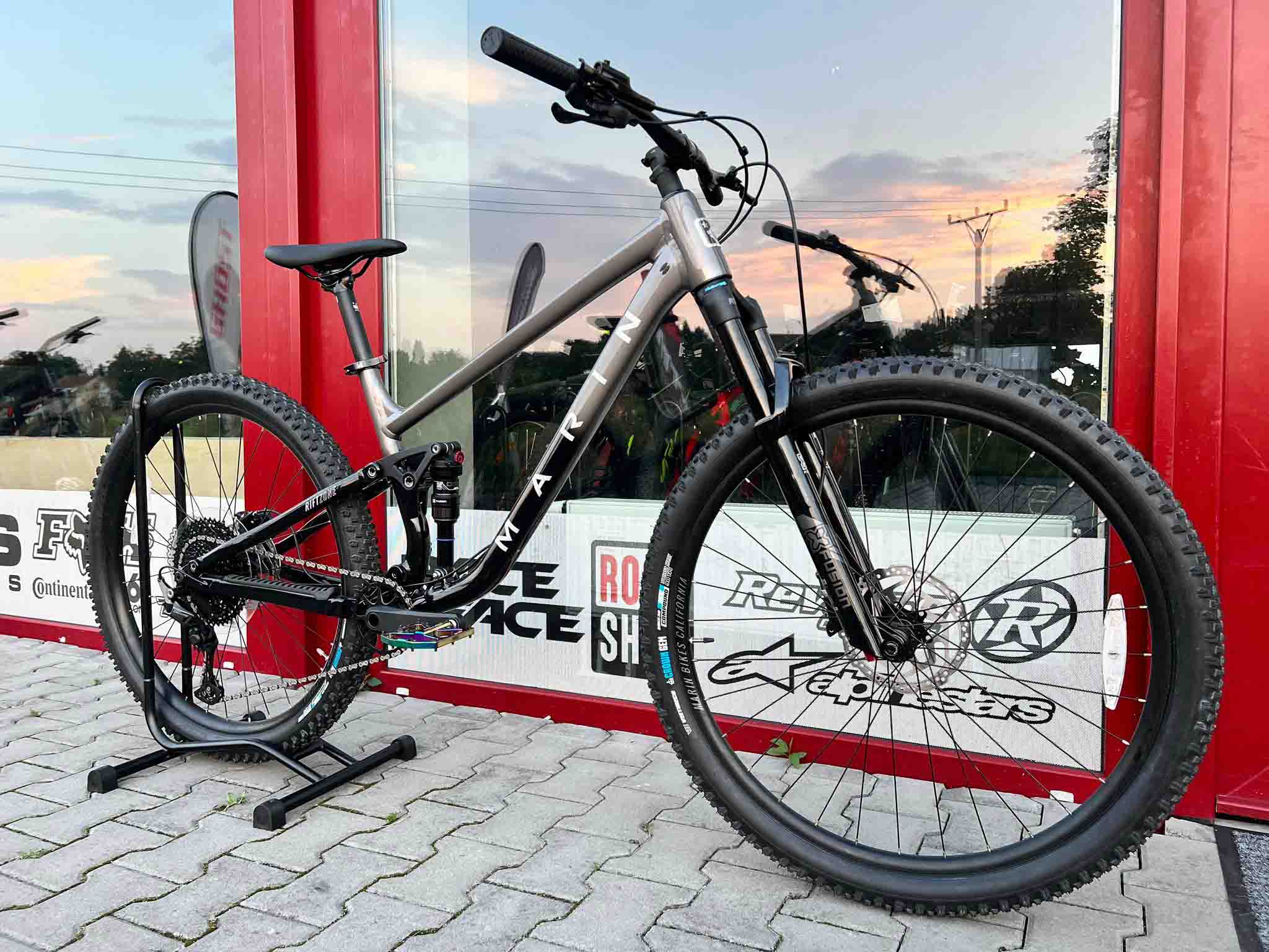 MARIN Rift Zone 1 29" šedá/čierna/strieborná 