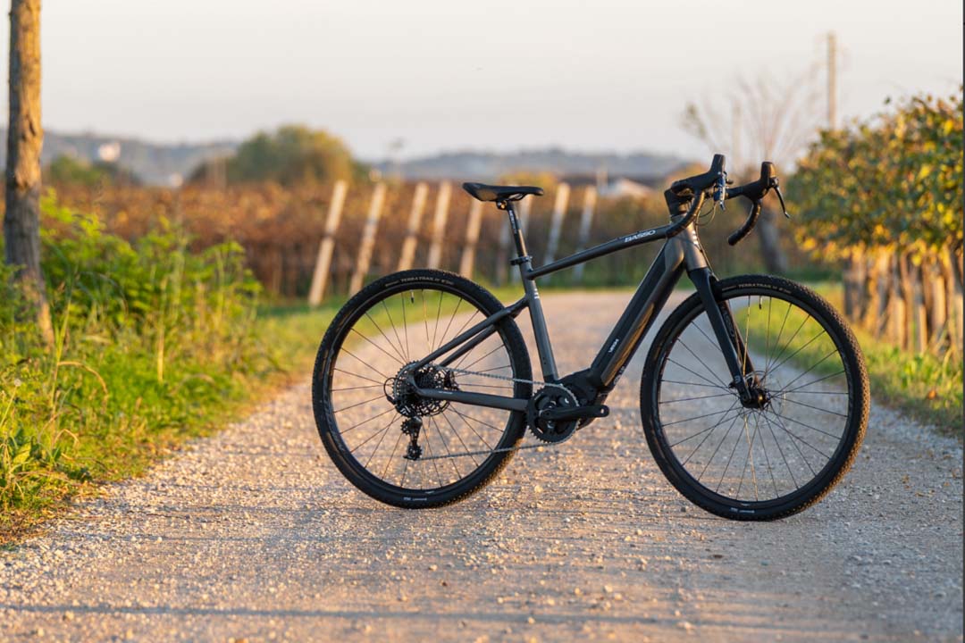 BASSO VEGA, ANTHRACITE, SRAM APEX, MICROTECH MX25, 2023