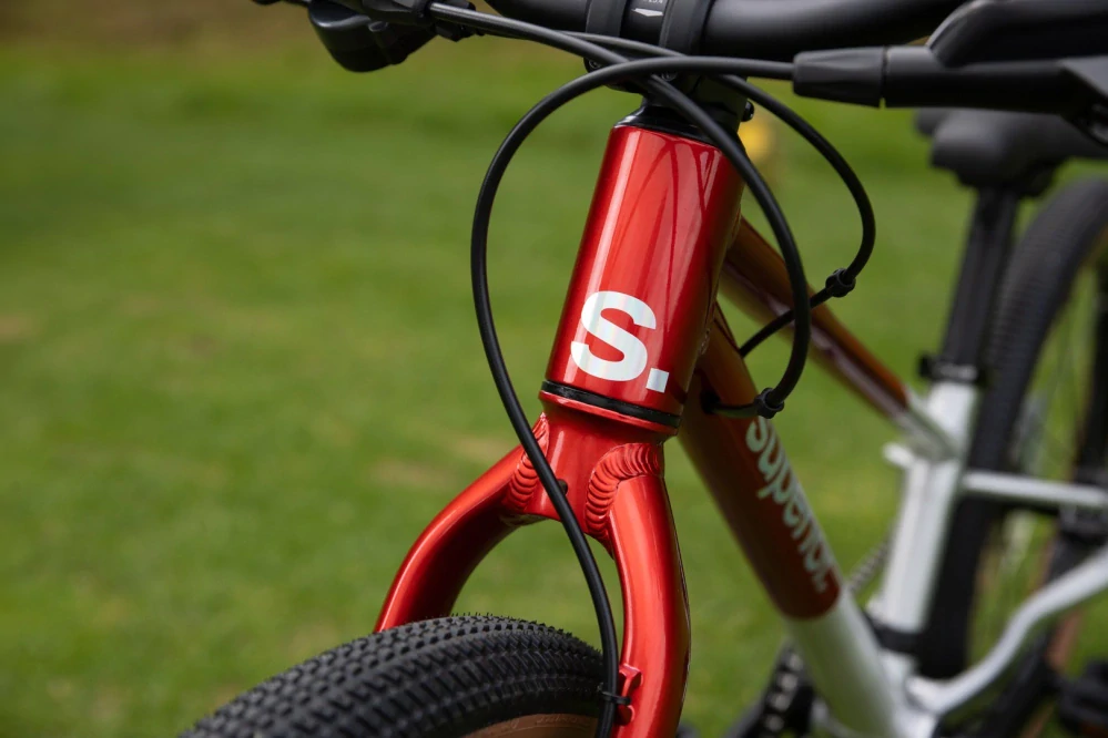 Superior Team 20 / Gloss Brushed Alu / Red