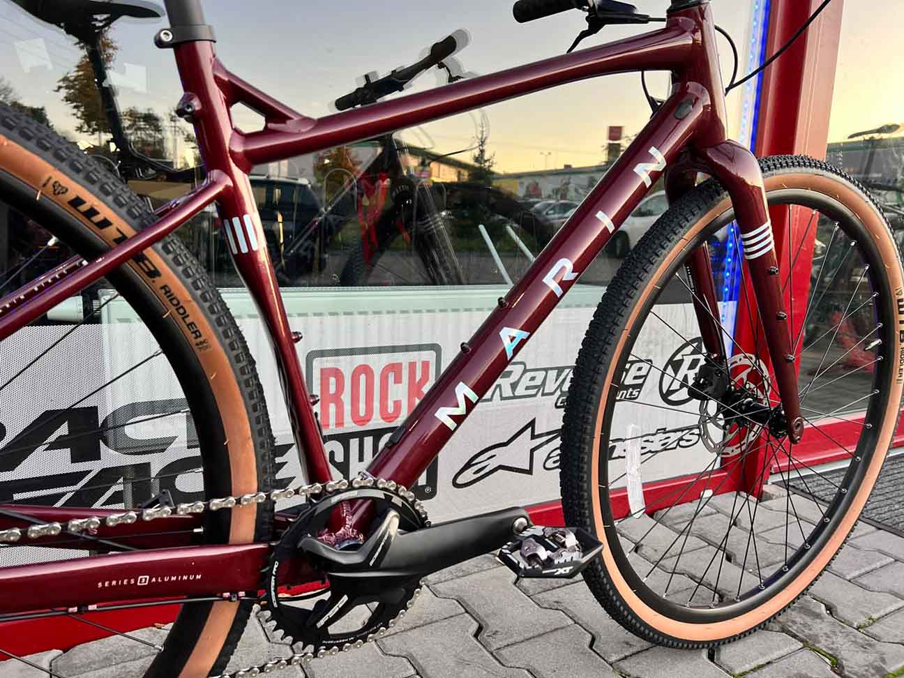 MARIN DSX 2, červený