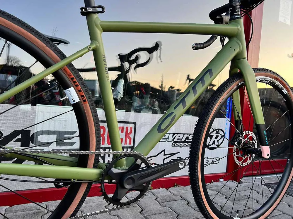 CTM KOYUK 3.0 - matná tmavá olivová