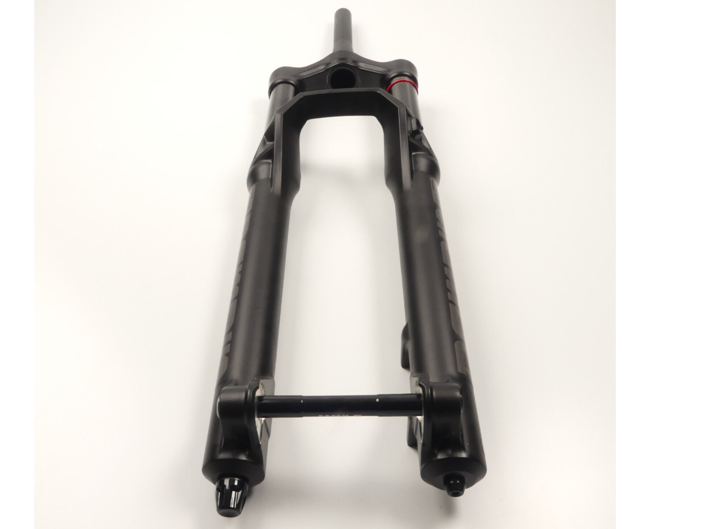 Odpružená vidlice MTB 29" Rock Shox DOMAIN R DebonAir, BOOST 15x110,zdvih 170mm