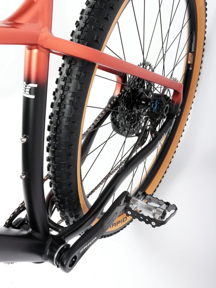 Lee Cougan Droid 29" Sram SX Eagle 1x12 měděná -černá matná