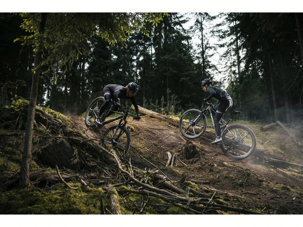 GHOST Lector Pro Raw Carbon/Metallic Blue Grey
