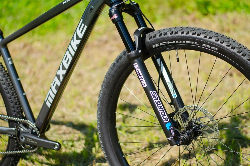 MAXBIKE TANA černá