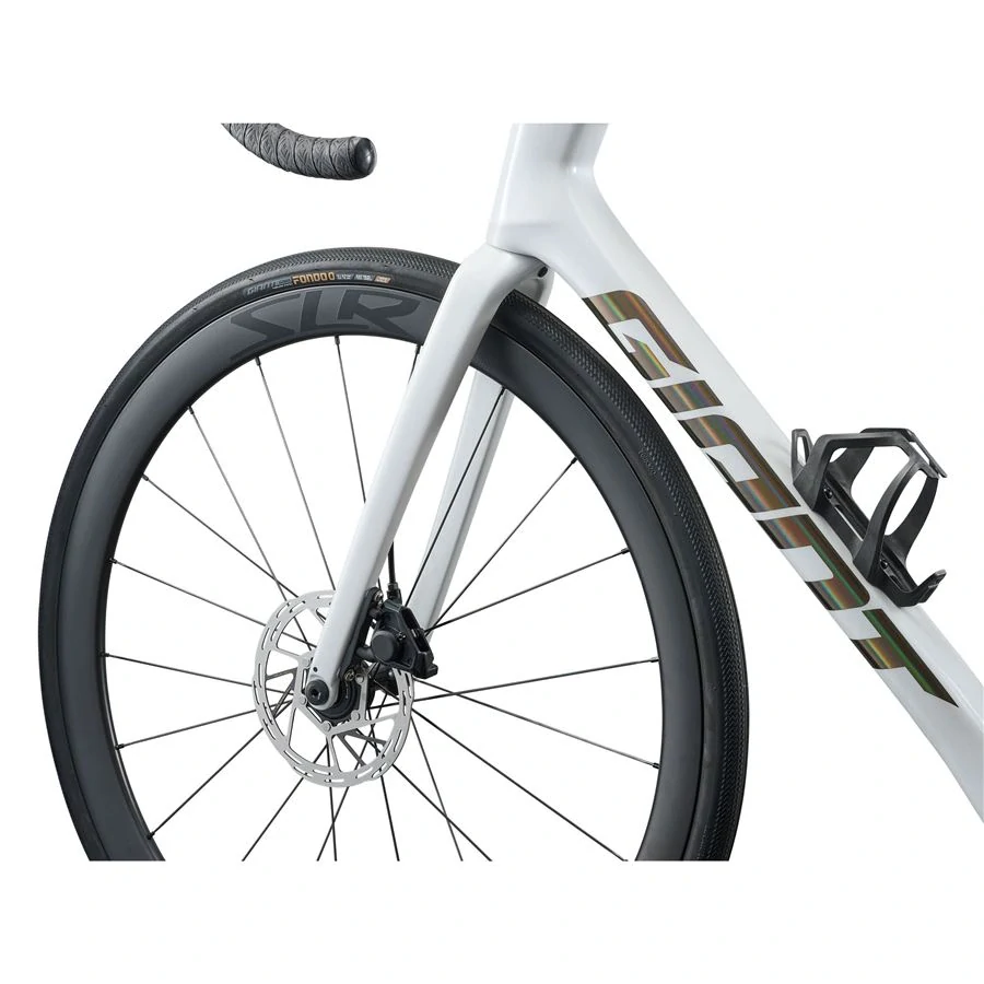 Giant Defy Advanced Pro 1 White