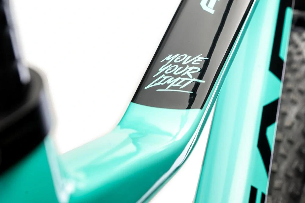 Celoodpružené kolo HEAD Adapt Edge Joy 29"