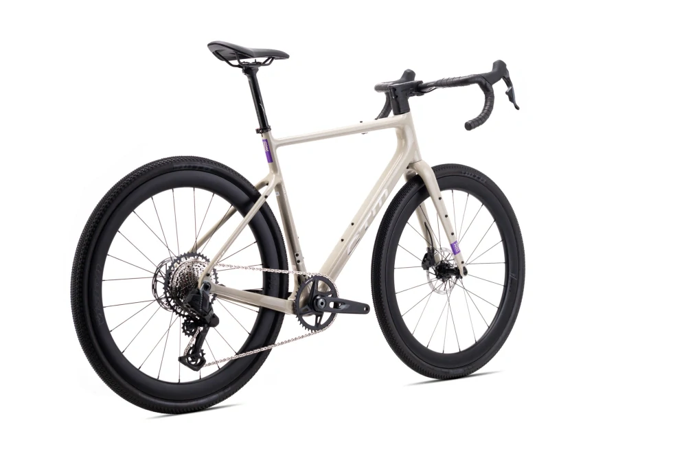 CTM KOYUK CR RACE - betónová