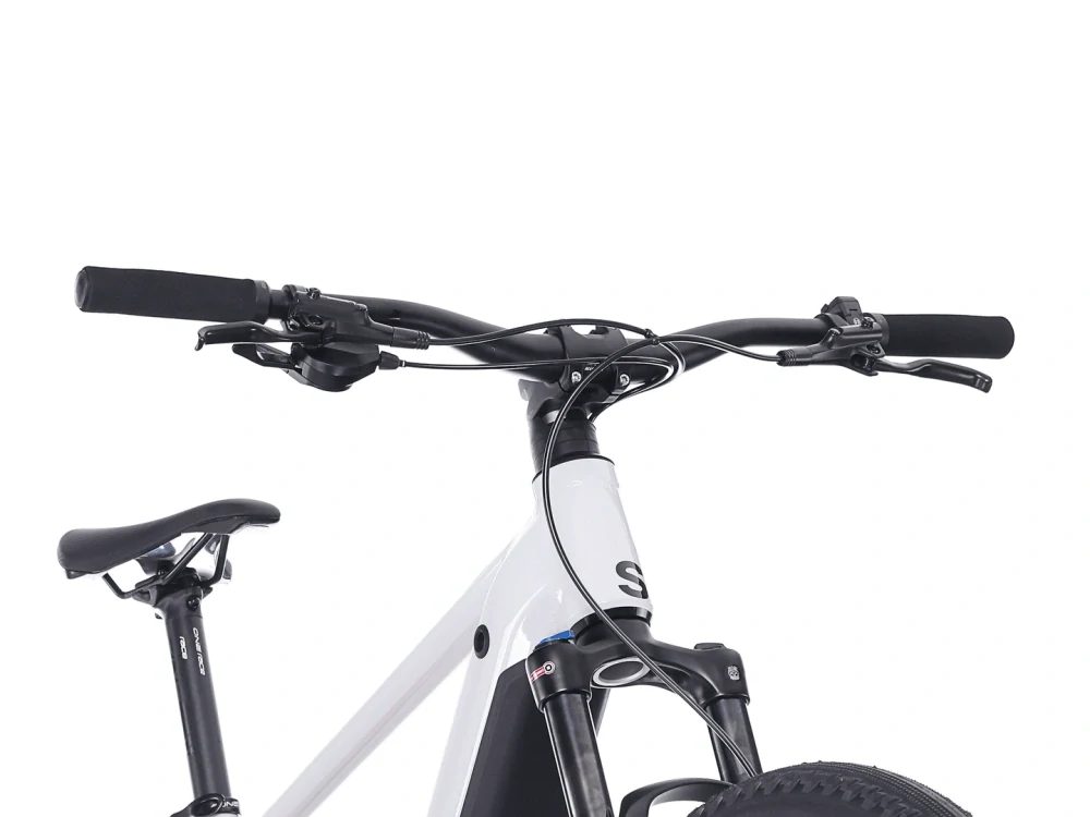 Superior eXP 6.3 Lesklá šedá/červená