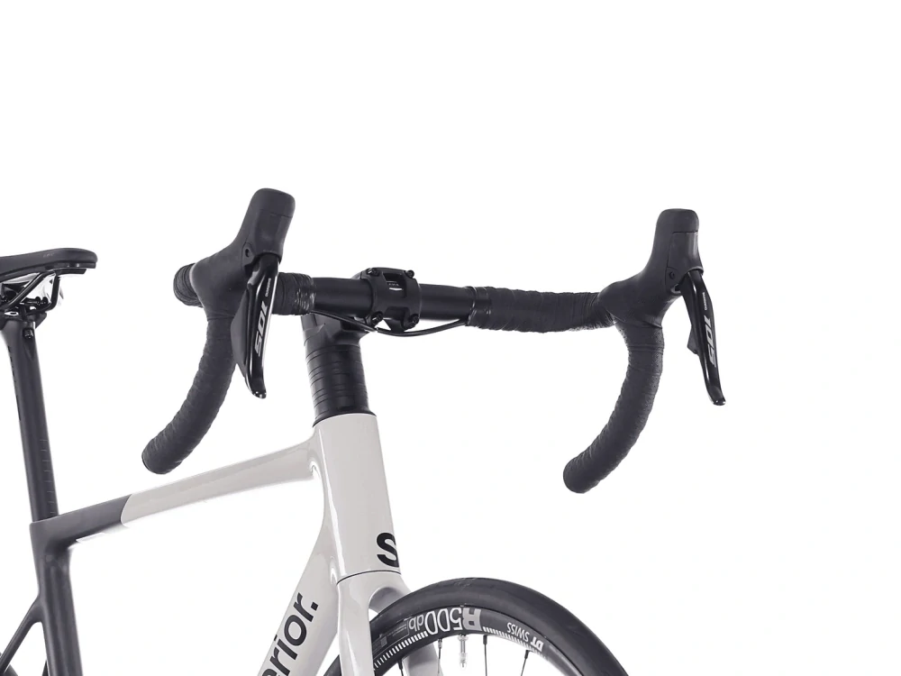 Superior RR 9.5 / Matte Carbon / White