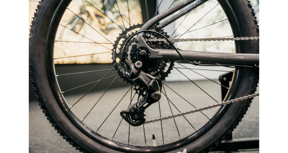 NUKEPROOF kolo TRACKER Sport Essa 1x8 Black/Bronze