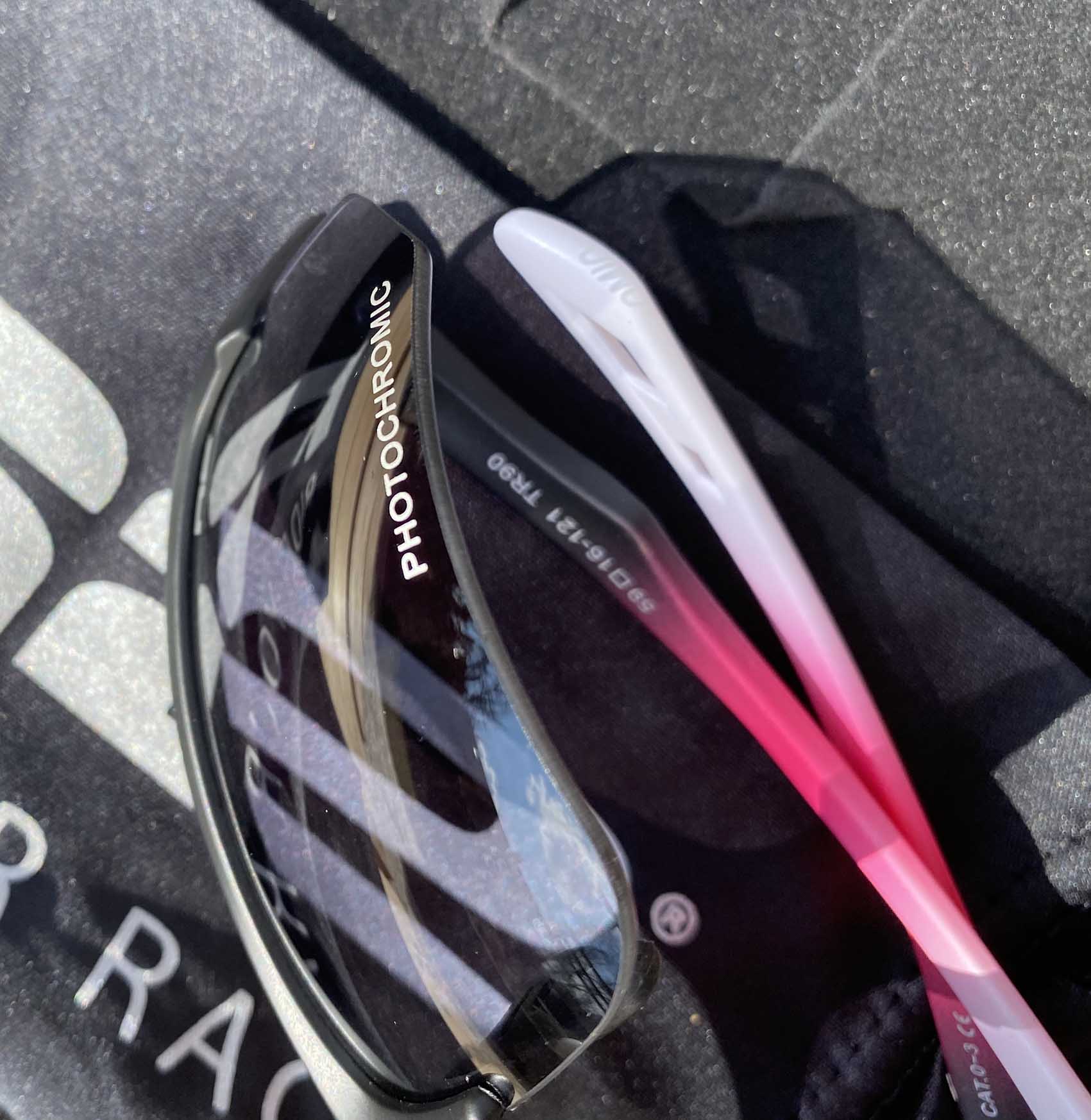 SPORTOVNÍ SLUNEČNÍ BRÝLE R2 DROP AT099I