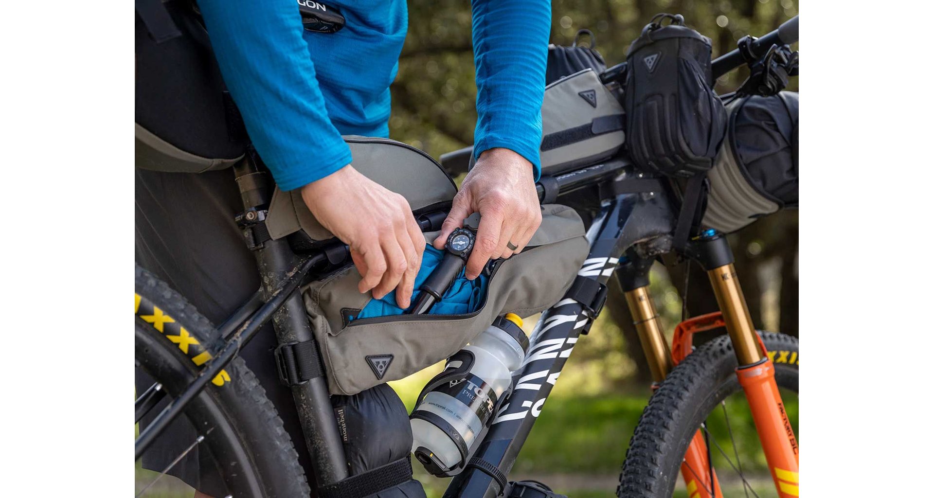TOPEAK BIKEPACKING MIDLOADER, BRAŠNA NA RÁM 4,5L ČERNÁ