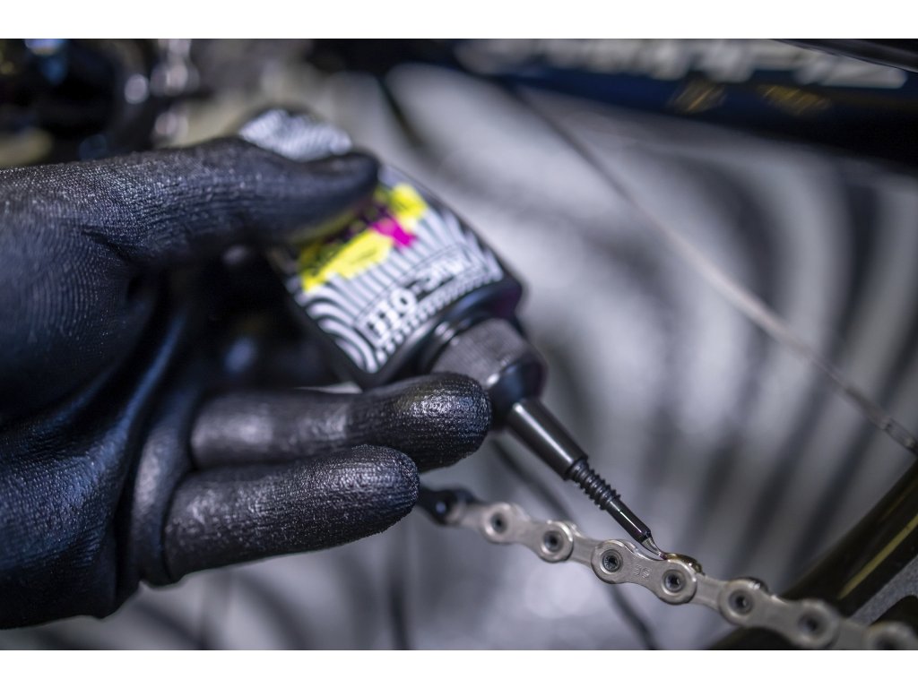 MUC-OFF LUDICROUS AF LUBE 50 ml - Nejrychlejší mazivo na řetěz