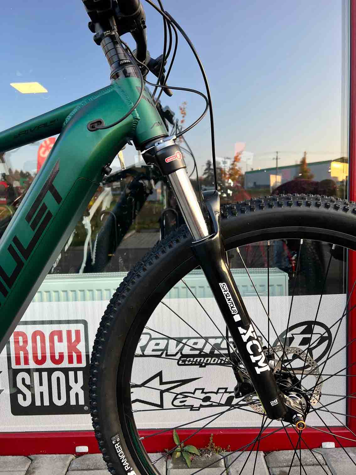 amulet 29 erival 5.0 racing green/black