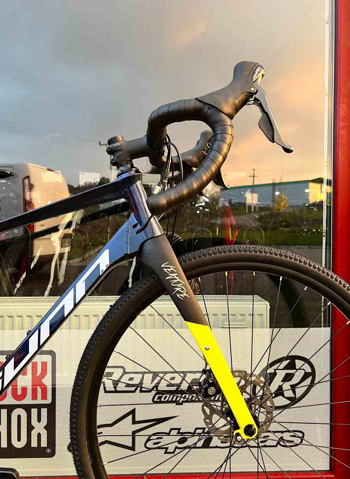 Gravelové kolo SUNN VENTURE S2