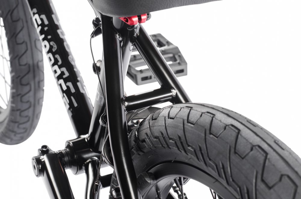 SUBROSA TIRO BLACK