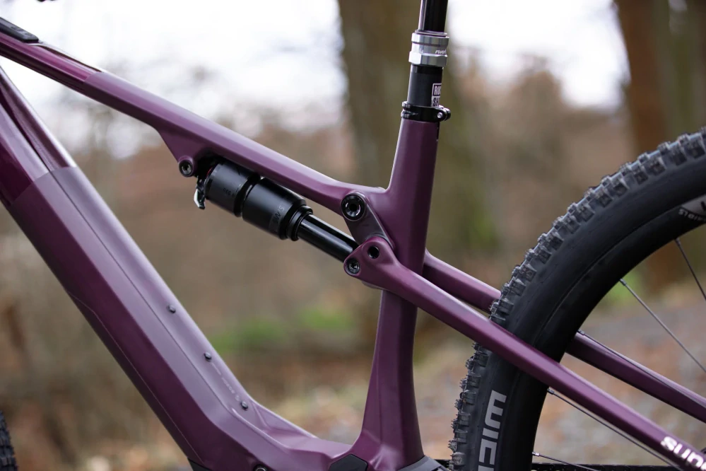 Superior iXF 9.8 / Matte Berry Carbon