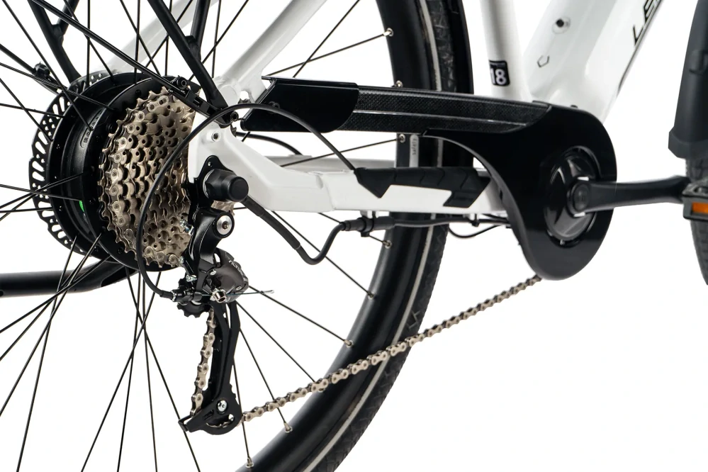 Leader Fox SANDY 28" DÁMSKÁ, BAFANG ZADNÍ MOTOR, 36V/250W, 45Nm