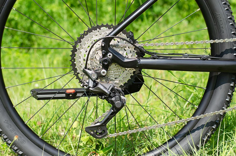 MAXBIKE FREYA 2.1 černá