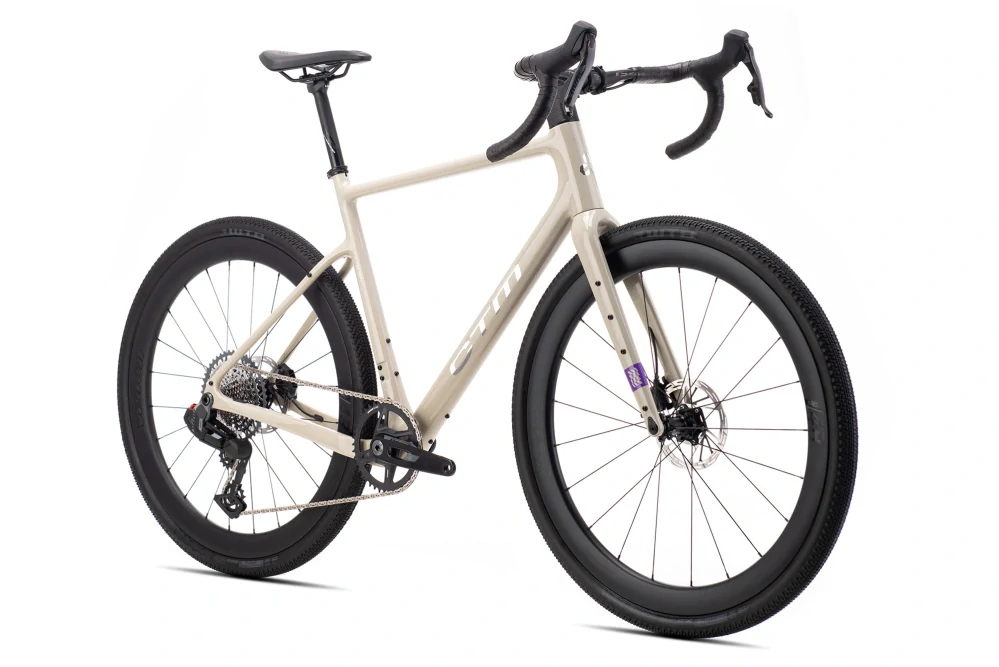 CTM KOYUK CR RACE - betónová