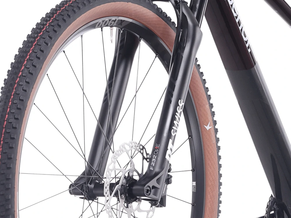Superior XP 9.6 / Matte Carbon / Red Carbon